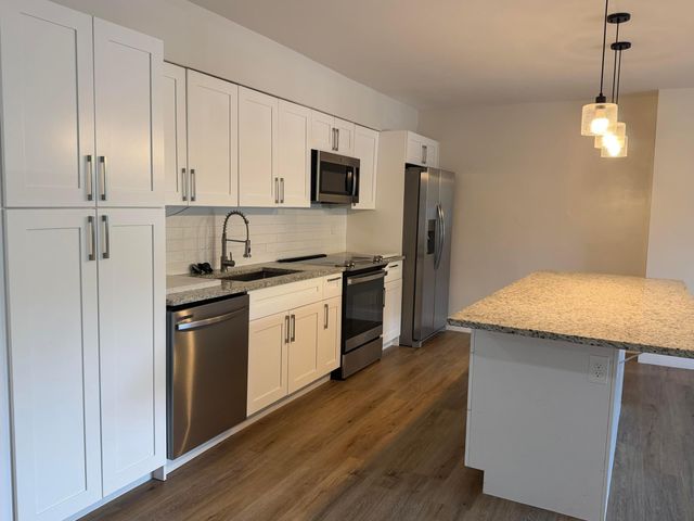 411 SE 8th Street SE 125, Deerfield Beach, FL 33441