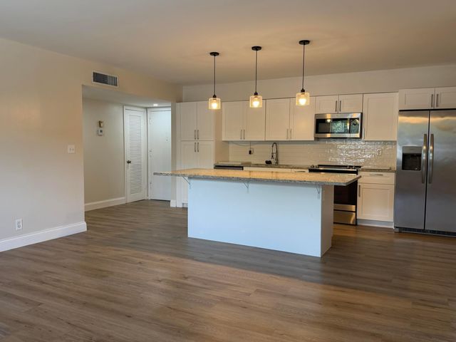411 SE 8th Street SE 125, Deerfield Beach, FL 33441