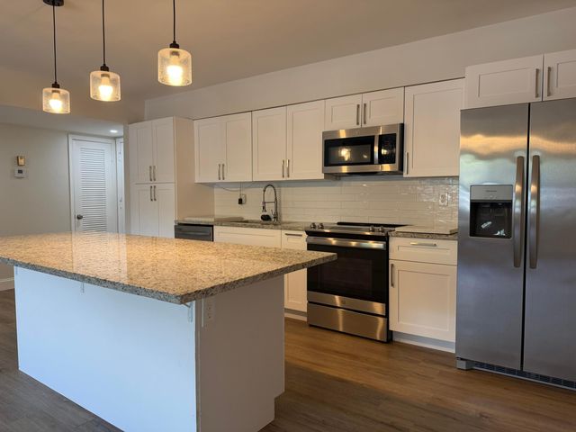 411 SE 8th Street SE 125, Deerfield Beach, FL 33441