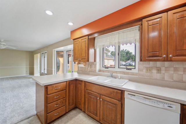 1915 Locust Street, Granger, IA 50109