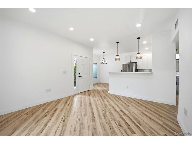 1166 Opal St 104, Broomfield, CO 80020