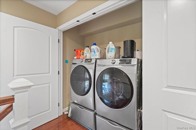 385 Grant Avenue, Copiague, NY 11726