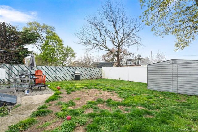 385 Grant Avenue, Copiague, NY 11726