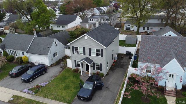 385 Grant Avenue, Copiague, NY 11726