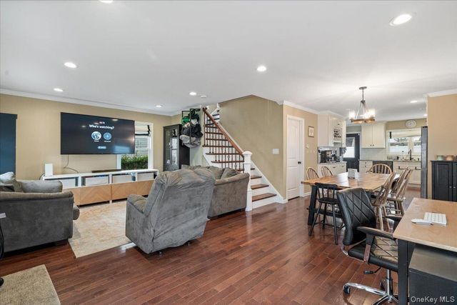 385 Grant Avenue, Copiague, NY 11726