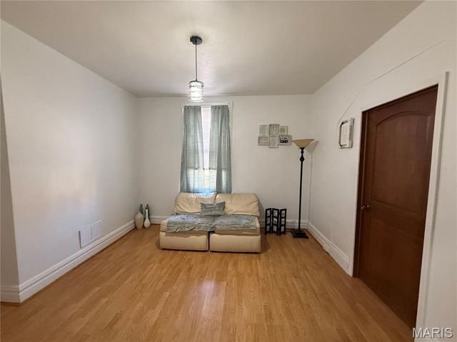 4631 Morganford Road, St Louis, MO 63116