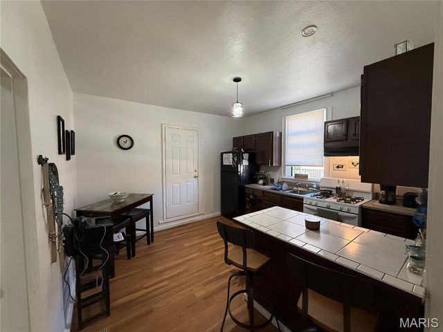 4631 Morganford Road, St Louis, MO 63116