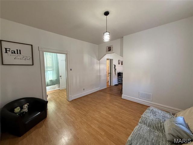 4631 Morganford Road, St Louis, MO 63116