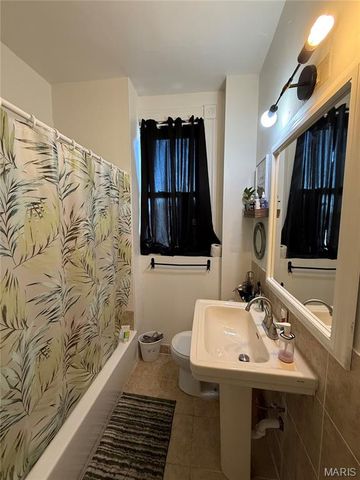 4631 Morganford Road, St Louis, MO 63116