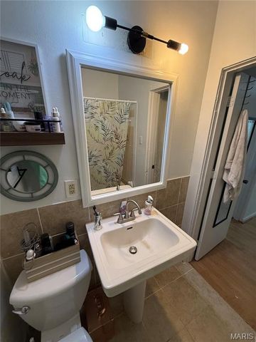 4631 Morganford Road, St Louis, MO 63116