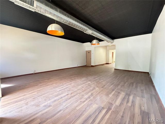 4631 Morganford Road, St Louis, MO 63116