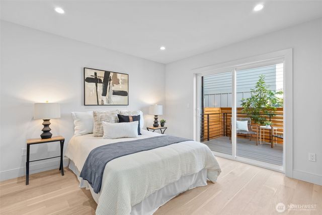 7350 22nd Avenue NW, Seattle, WA 98117