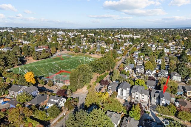 7350 22nd Avenue NW, Seattle, WA 98117