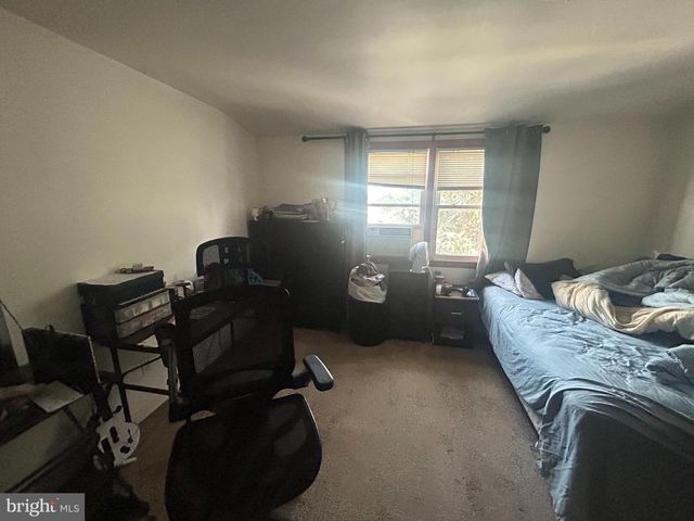 304 N CHESTER PIKE, Glenolden, PA 19036