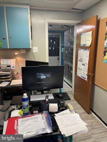 304 N CHESTER PIKE, Glenolden, PA 19036