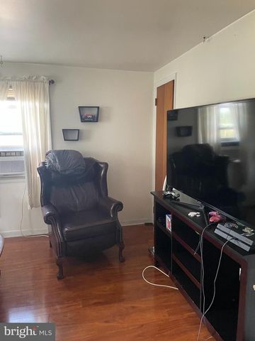 304 N CHESTER PIKE, Glenolden, PA 19036