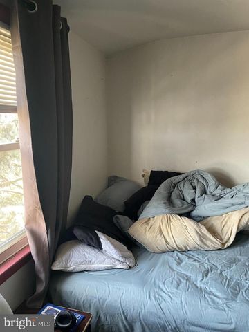 304 N CHESTER PIKE, Glenolden, PA 19036