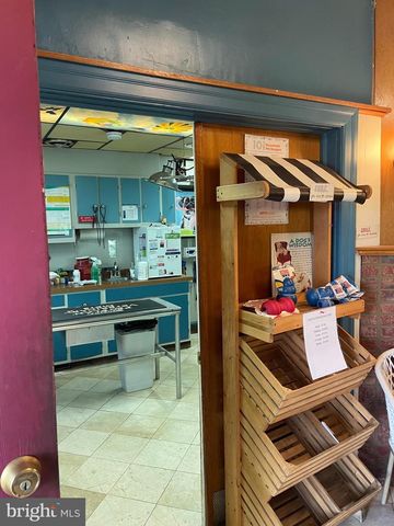 304 N CHESTER PIKE, Glenolden, PA 19036