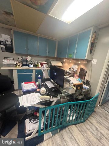 304 N CHESTER PIKE, Glenolden, PA 19036