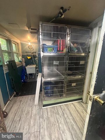 304 N CHESTER PIKE, Glenolden, PA 19036