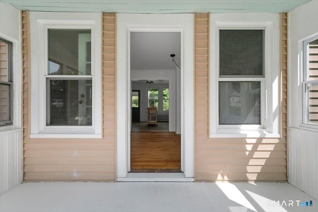 21 Green Street, Trumbull, CT 06611