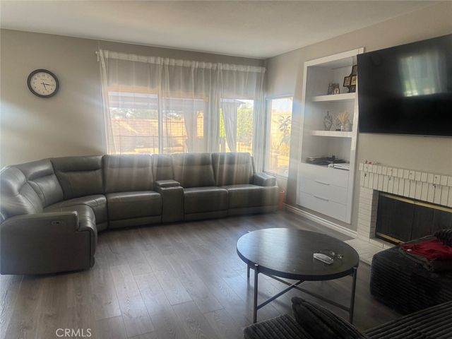 1059 Silvercreek, Corona, CA 92882