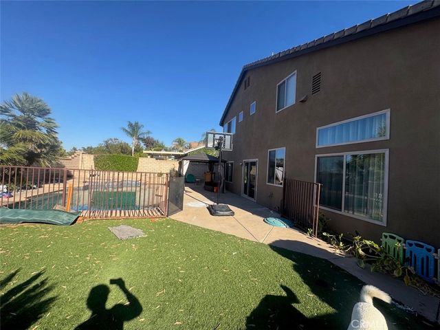 1059 Silvercreek, Corona, CA 92882