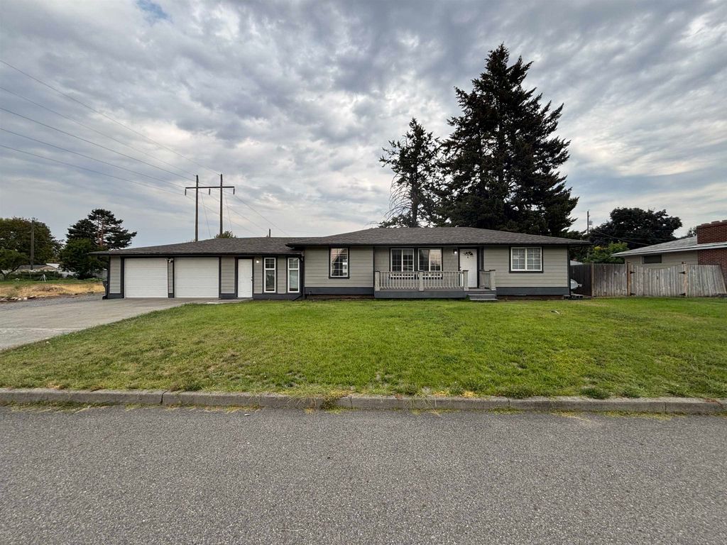 13205 E Desmet Ave, Spokane Valley, WA 99216