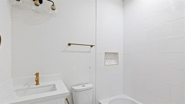 1719 Esther Street A and B, Houston, TX 77088