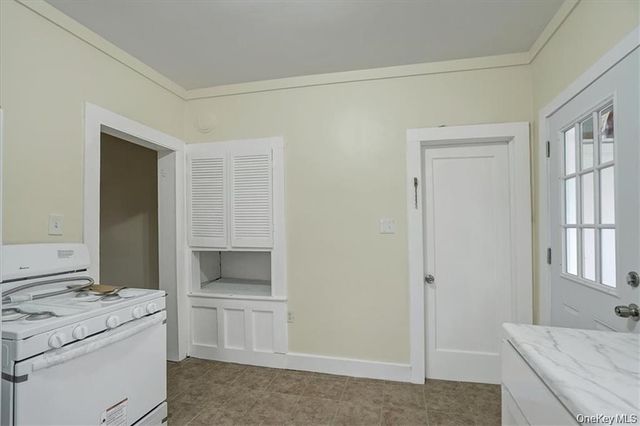 3 Kingston Avenue, Port Jervis, NY 12771