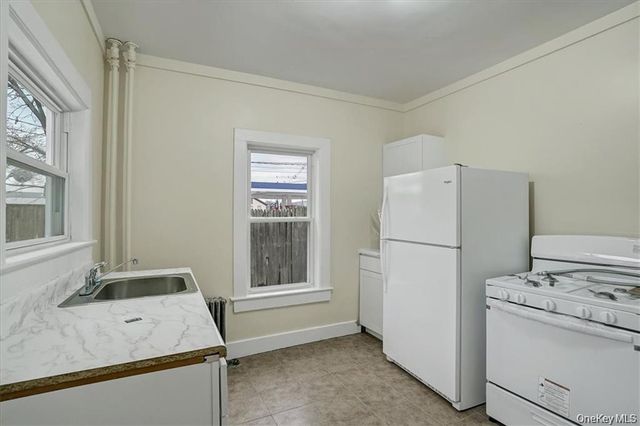 3 Kingston Avenue, Port Jervis, NY 12771