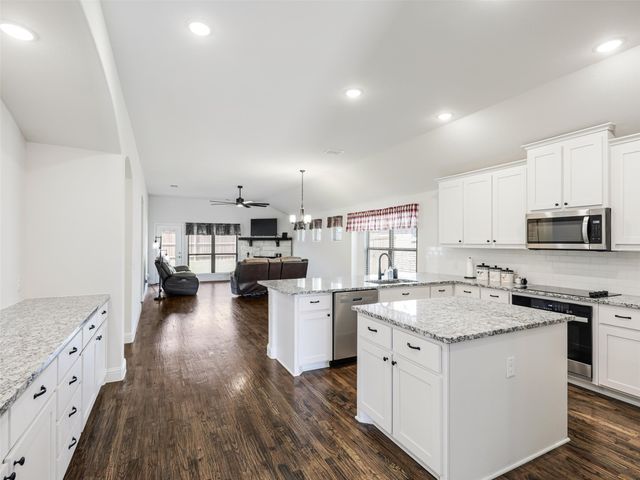 1916 Nightfall Drive, Venus, TX 76009