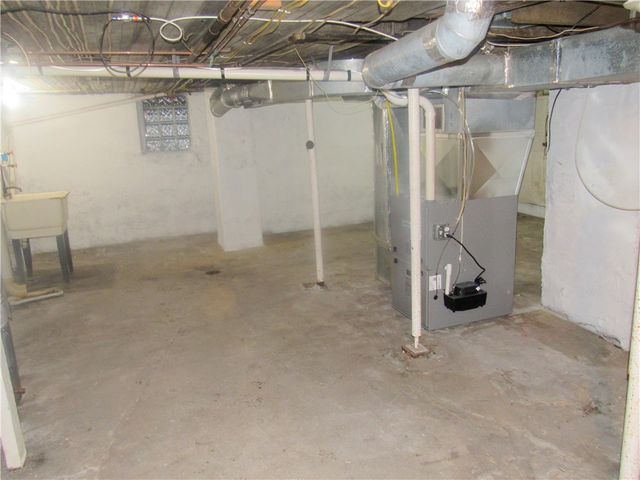 137 W Painter Street, South Connellsville, PA 15425