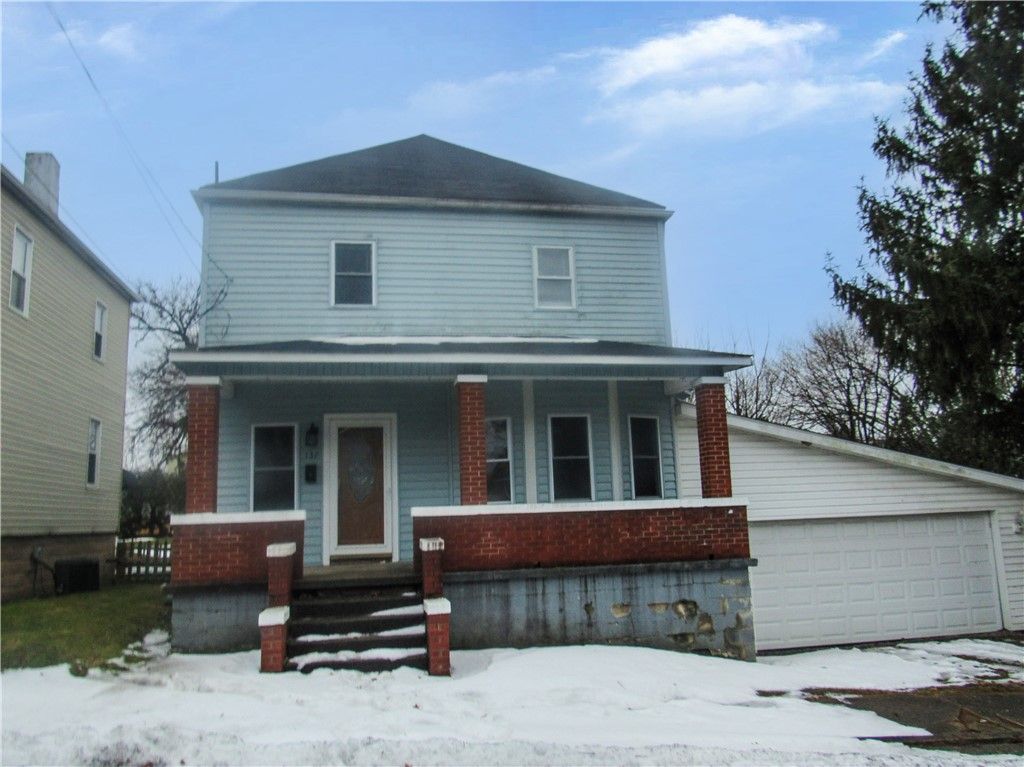 137 W Painter Street, South Connellsville, PA 15425