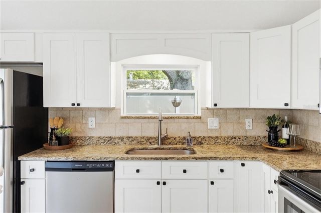 1220 ORANGE AVENUE, Dunedin, FL 34698