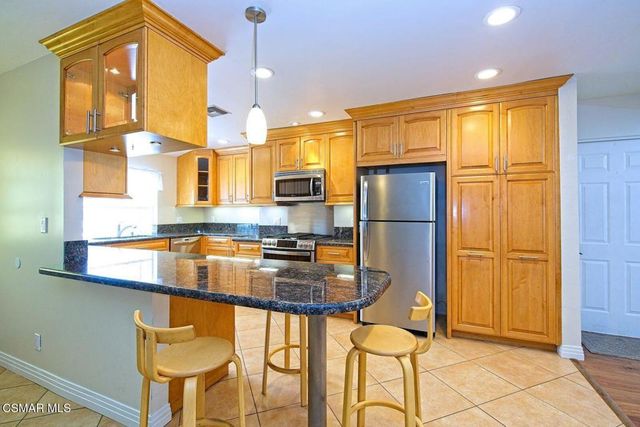 10041 Oso Avenue, Chatsworth, CA 91311