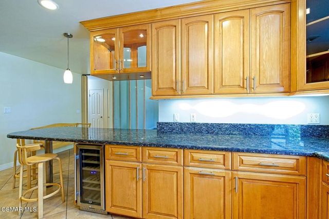 10041 Oso Avenue, Chatsworth, CA 91311