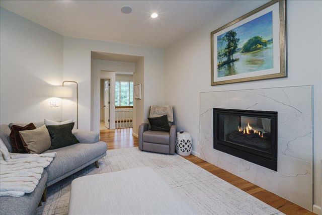 7806 Bush Lake Drive, Bloomington, MN 55438