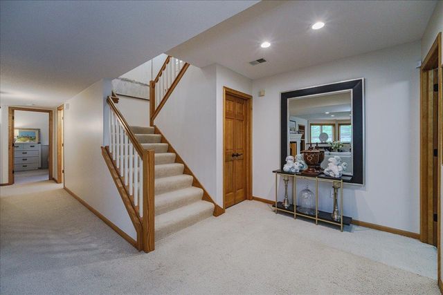 7806 Bush Lake Drive, Bloomington, MN 55438