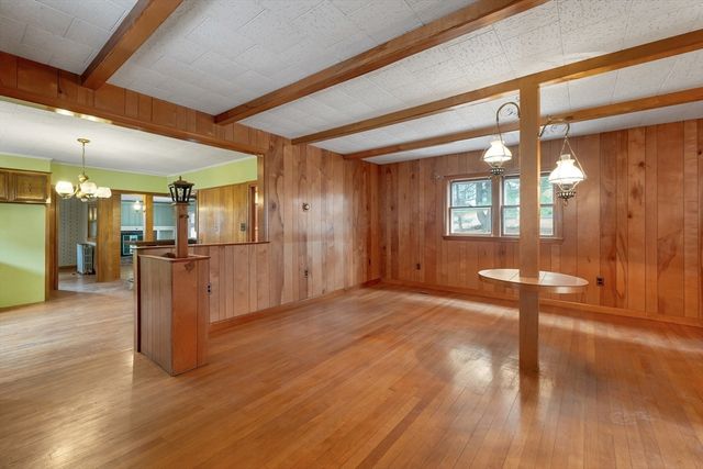 100 West Meadow, Lowell, MA 01854