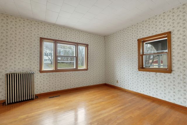 100 West Meadow, Lowell, MA 01854