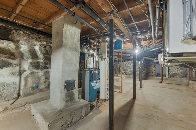 100 West Meadow, Lowell, MA 01854