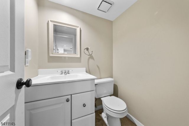 36 Cherrywood Dr, Franklin Twp., NJ 08873