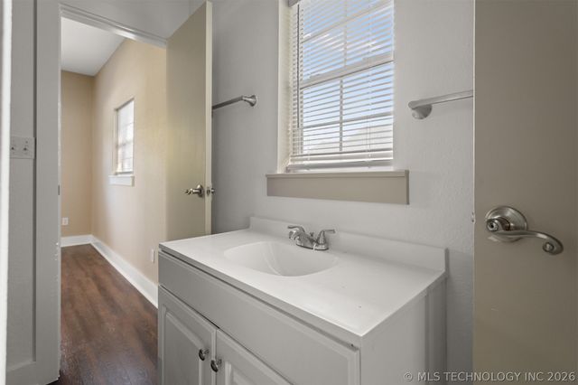 831 C Street SE, Ardmore, OK 73401