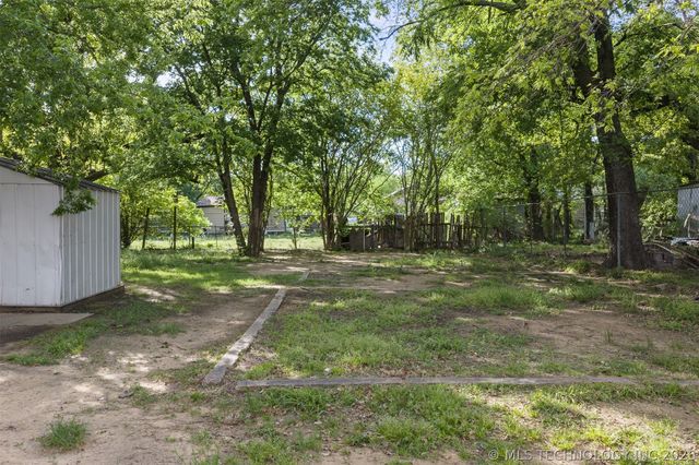 831 C Street SE, Ardmore, OK 73401
