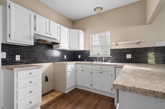 831 C Street SE, Ardmore, OK 73401