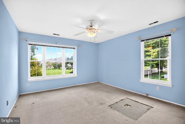 3810B ADELAIDE DR, Mt Laurel, NJ 08054