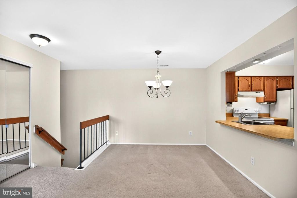 3810B ADELAIDE DR, MT LAUREL, NJ 08054 — photo 5
