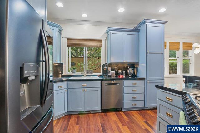 2121 Davis Rd S, Salem, OR 97306