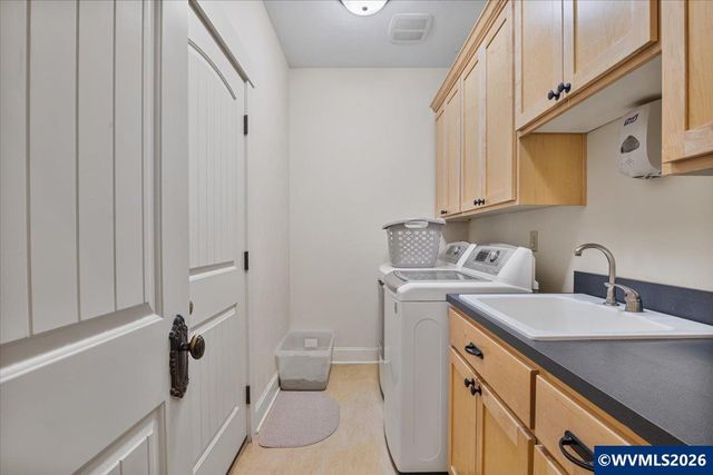 2121 Davis Rd S, Salem, OR 97306
